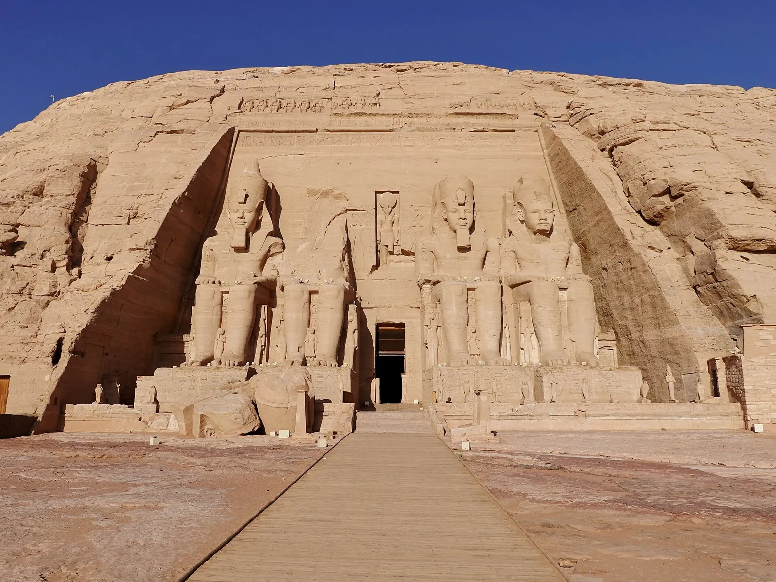 2-Day Aswan and Abu Simbel Tour from Luxor