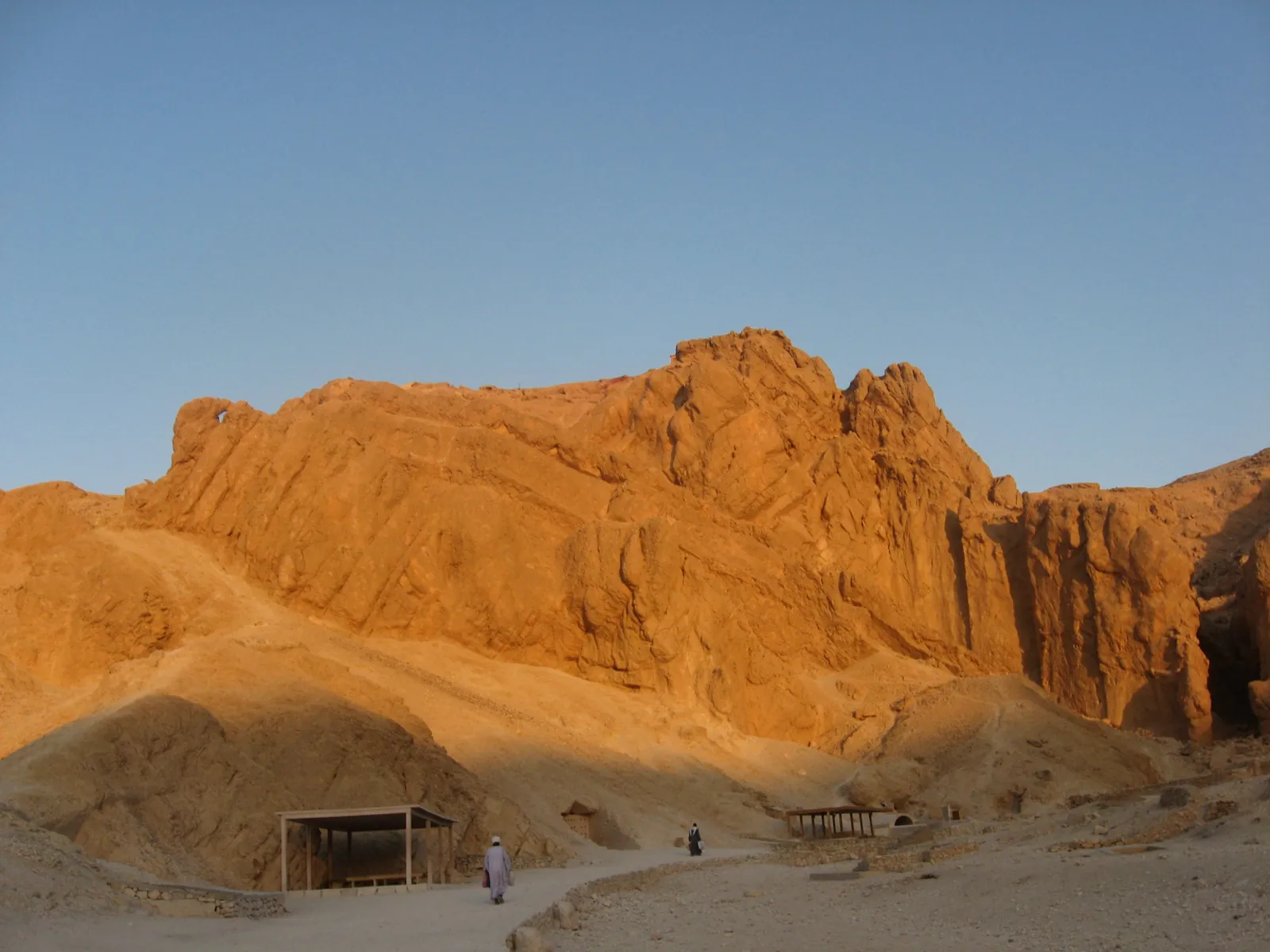 Valley of the Queens, Medinet Habu & Ramesseum Tour – photo 2