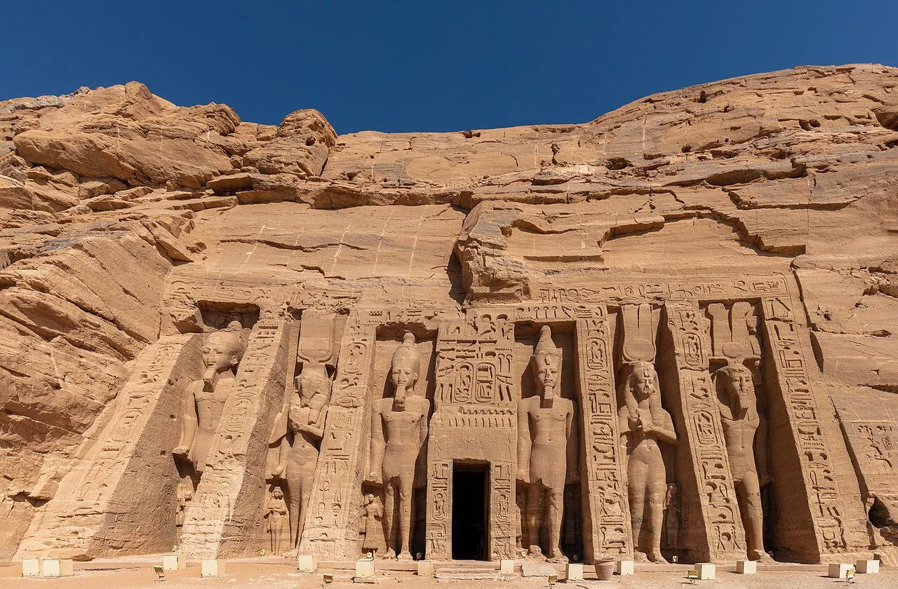 2-Day Aswan and Abu Simbel Trip from Cairo