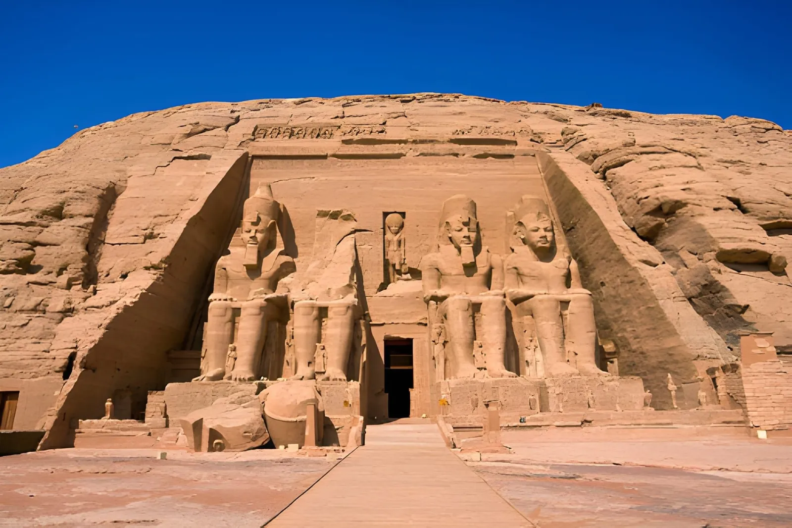 2-Day Luxor and Abu Simbel Trip from Hurghada