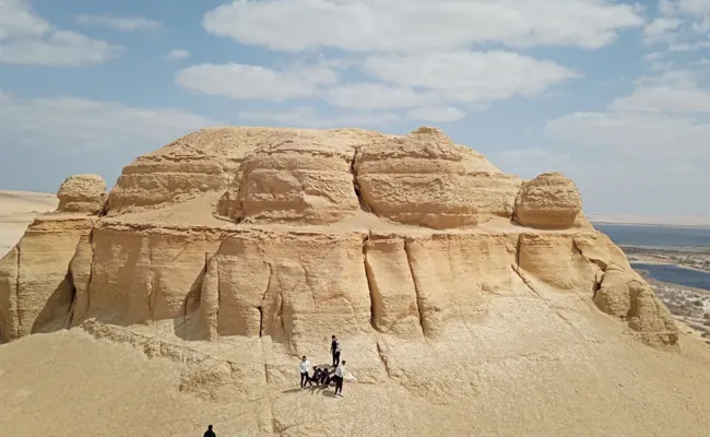 Wadi El Hitan Desert Safari from Cairo
